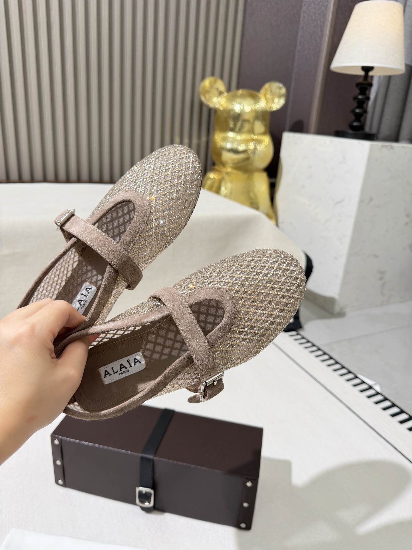 Women's high heels